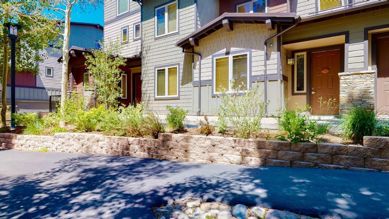 Mammoth Green 118 Located On Sierra Star Golf Course, Private Patio, Summer Pool Condo Mammoth Lakes Buitenkant foto