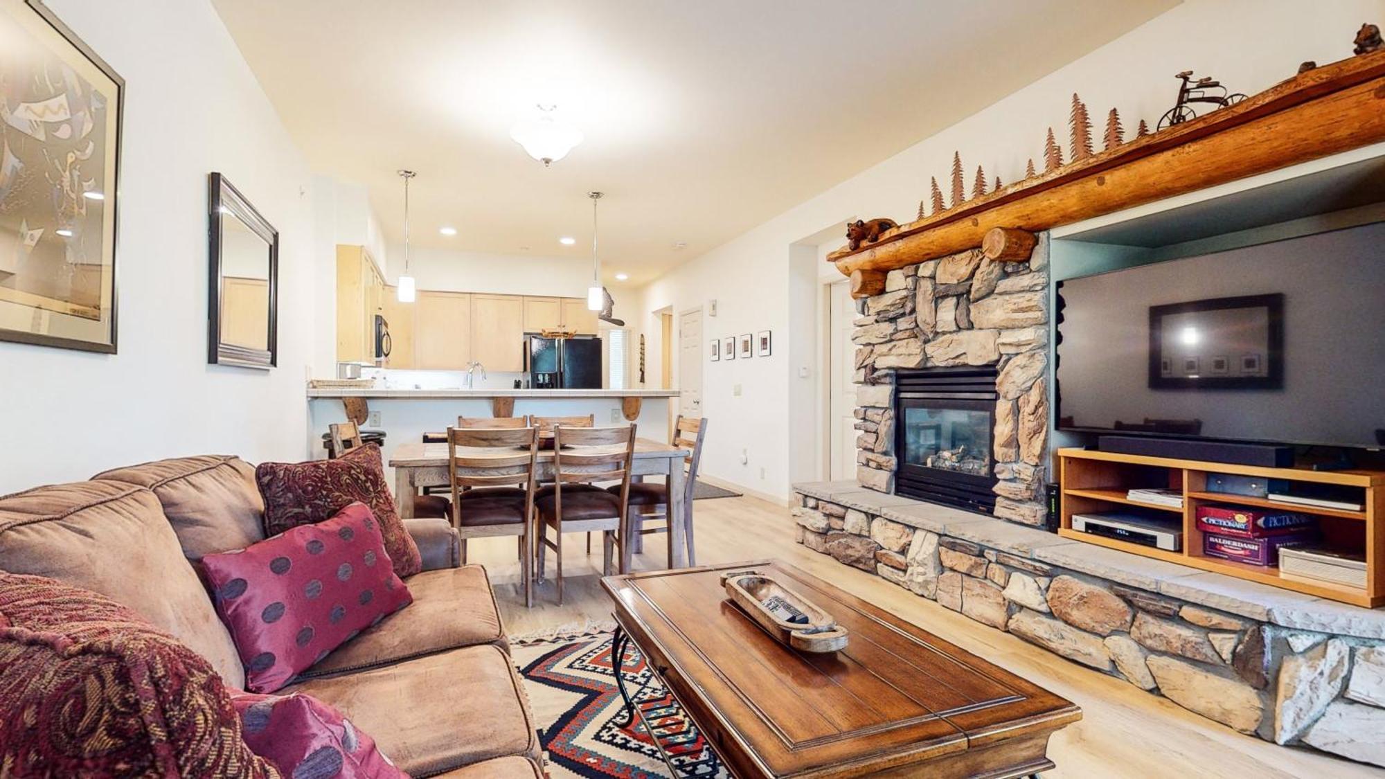 Mammoth Green 118 Located On Sierra Star Golf Course, Private Patio, Summer Pool Condo Mammoth Lakes Buitenkant foto